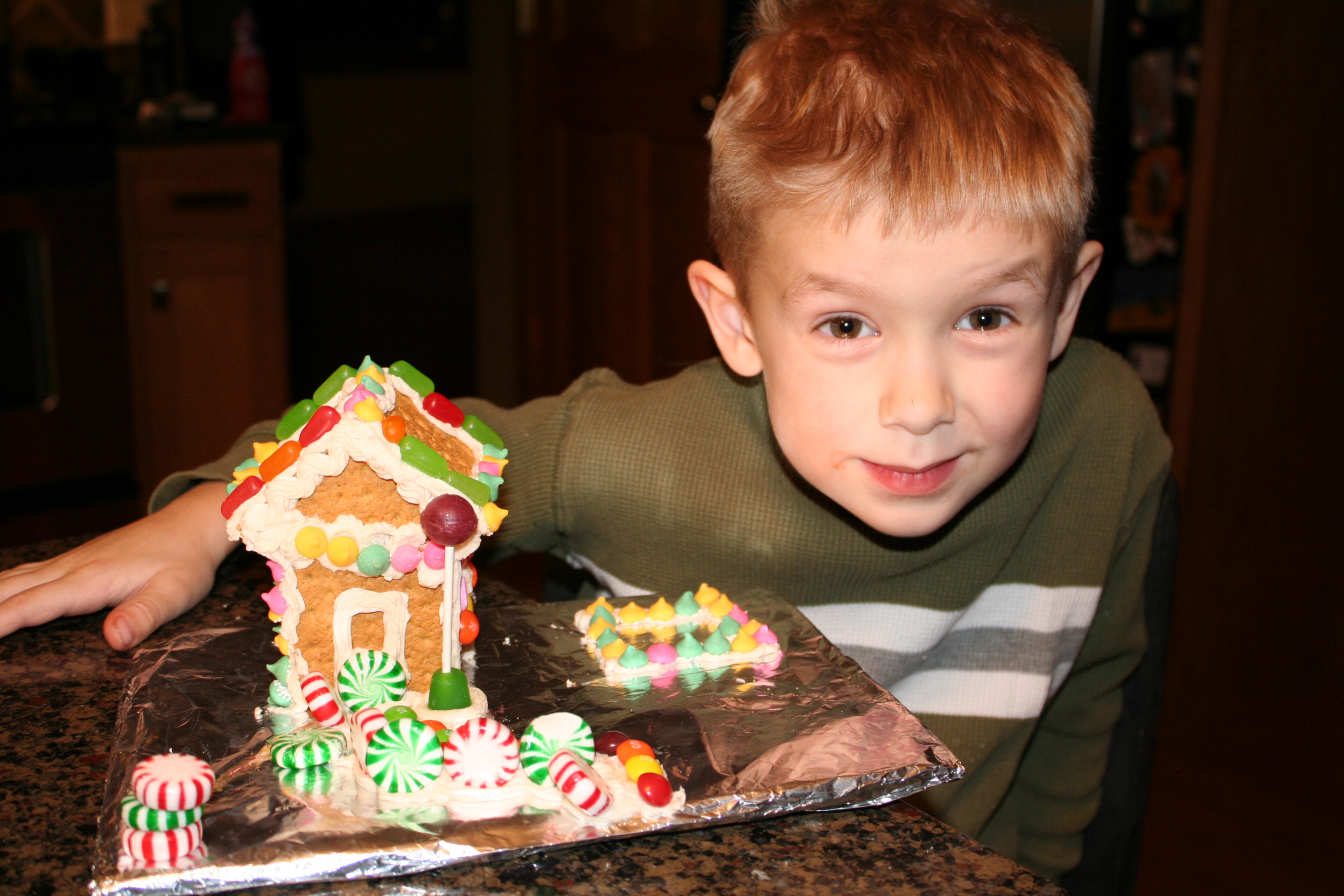 Gingerbread House Graham Crackers