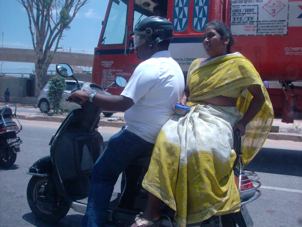 Frugal Foreigner: Sari on a motorcycle