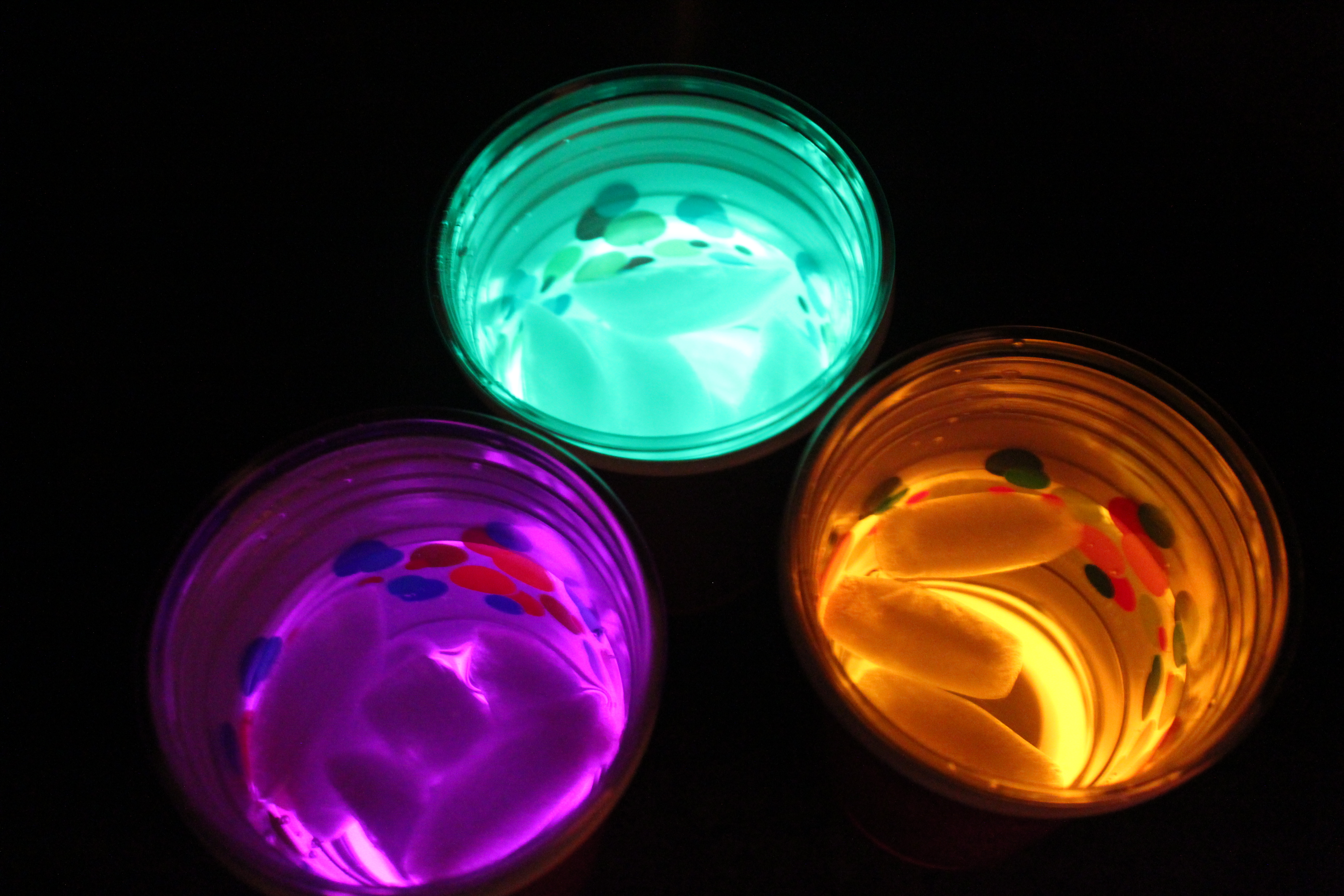 frugal sleepover fun: glow-in-the-dark cups - mommysavers