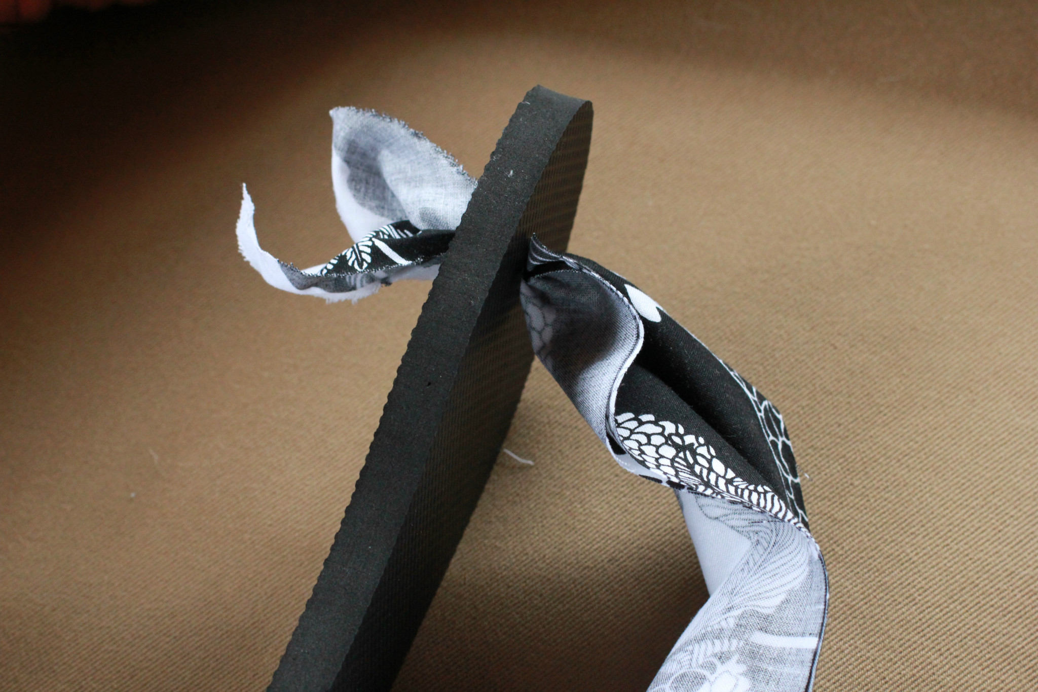 Kate Spade-Inspired DIY Fabric Flip-Flops for Just $3.50 - Mommysavers