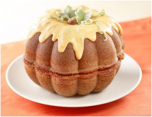 Nordic Ware Pumpkin Cake Pan