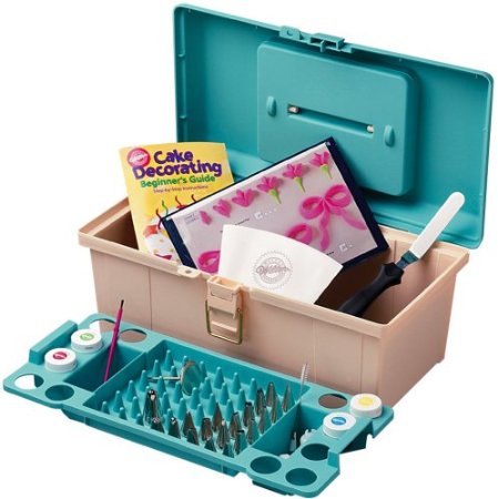 wilton cake decorating kit