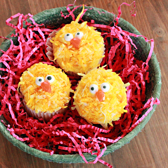 Easter Recipes - Easter Chick Cupcakes #Easter #mommysavers #frugalbites